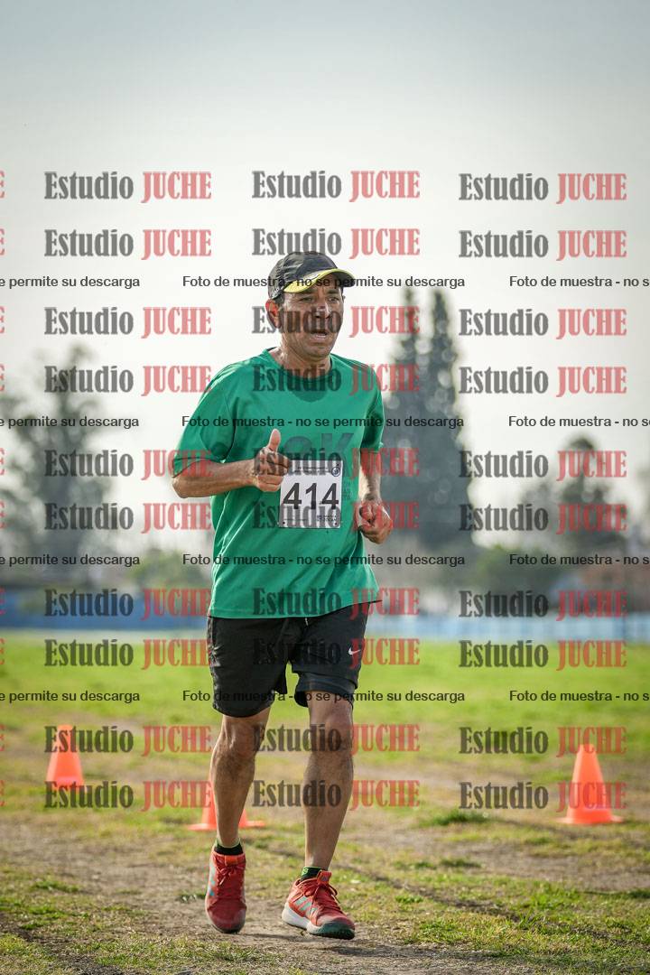 Fotos de la llegada del cross de 6000mts - Running Teams
