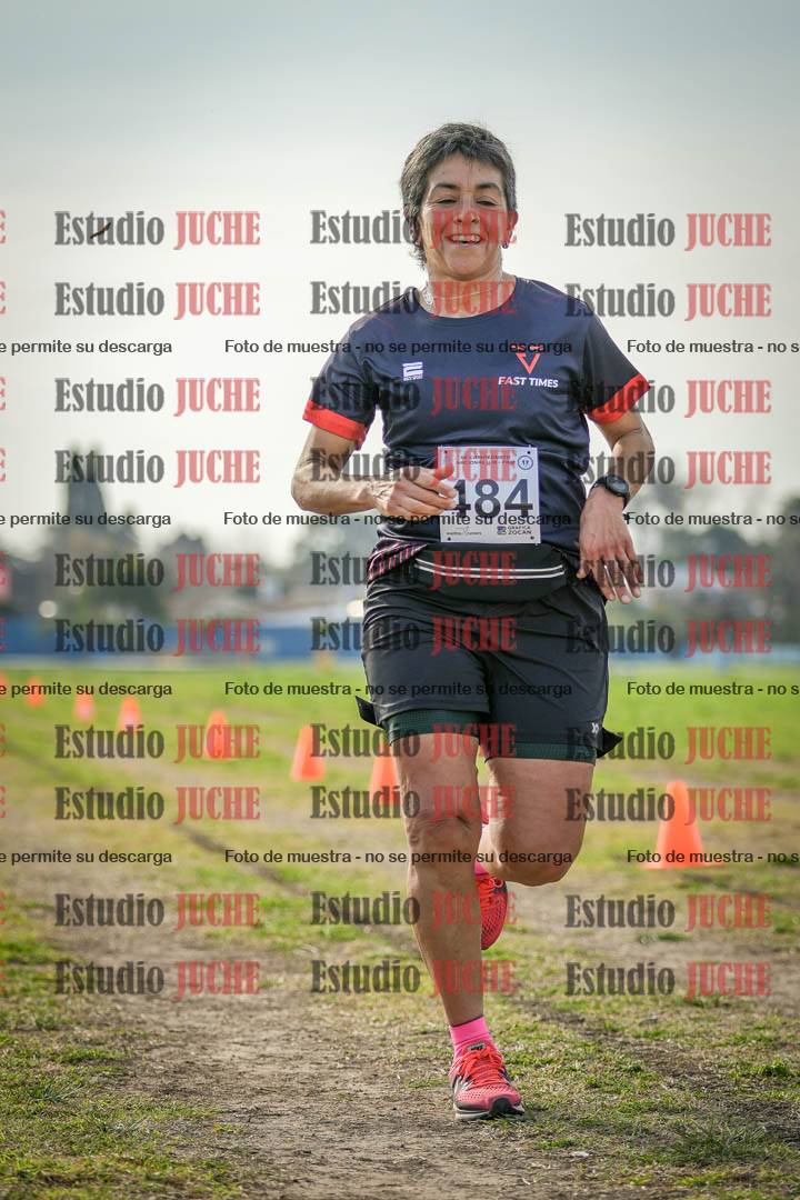 Fotos de la llegada del cross de 6000mts - Running Teams