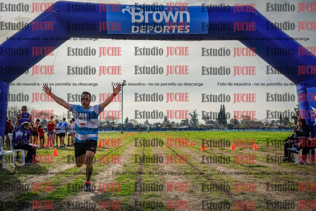 Fotos de la llegada del cross de 6000mts - Running Teams