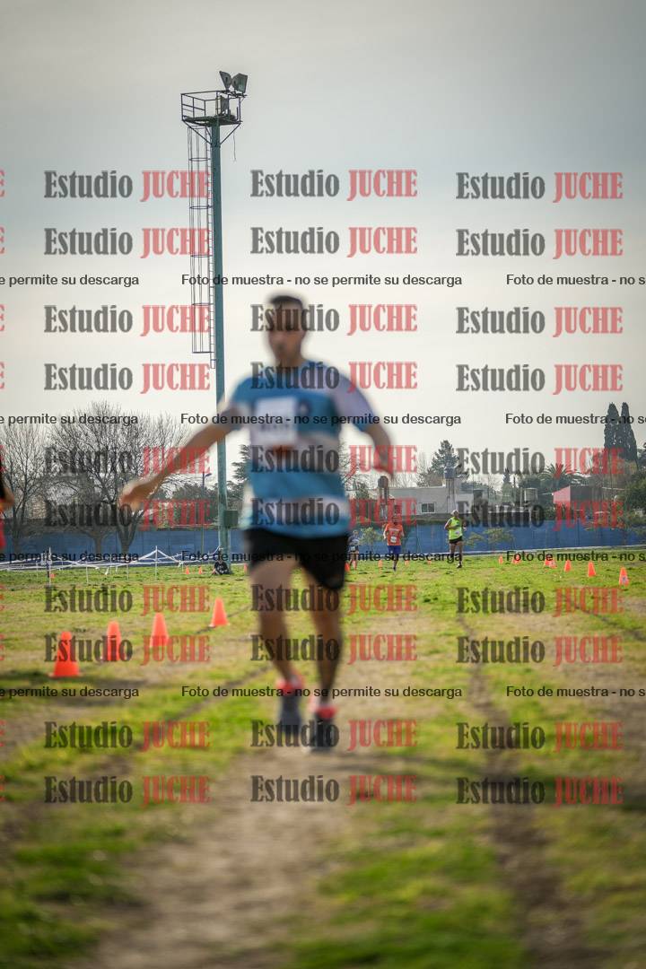 Fotos de la llegada del cross de 6000mts - Running Teams