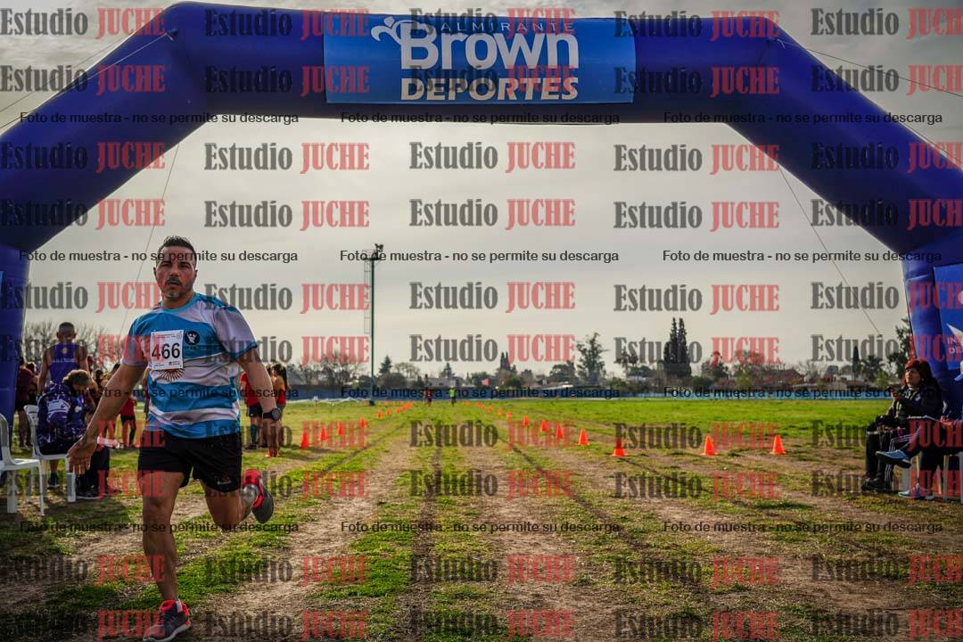 Fotos de la llegada del cross de 6000mts - Running Teams