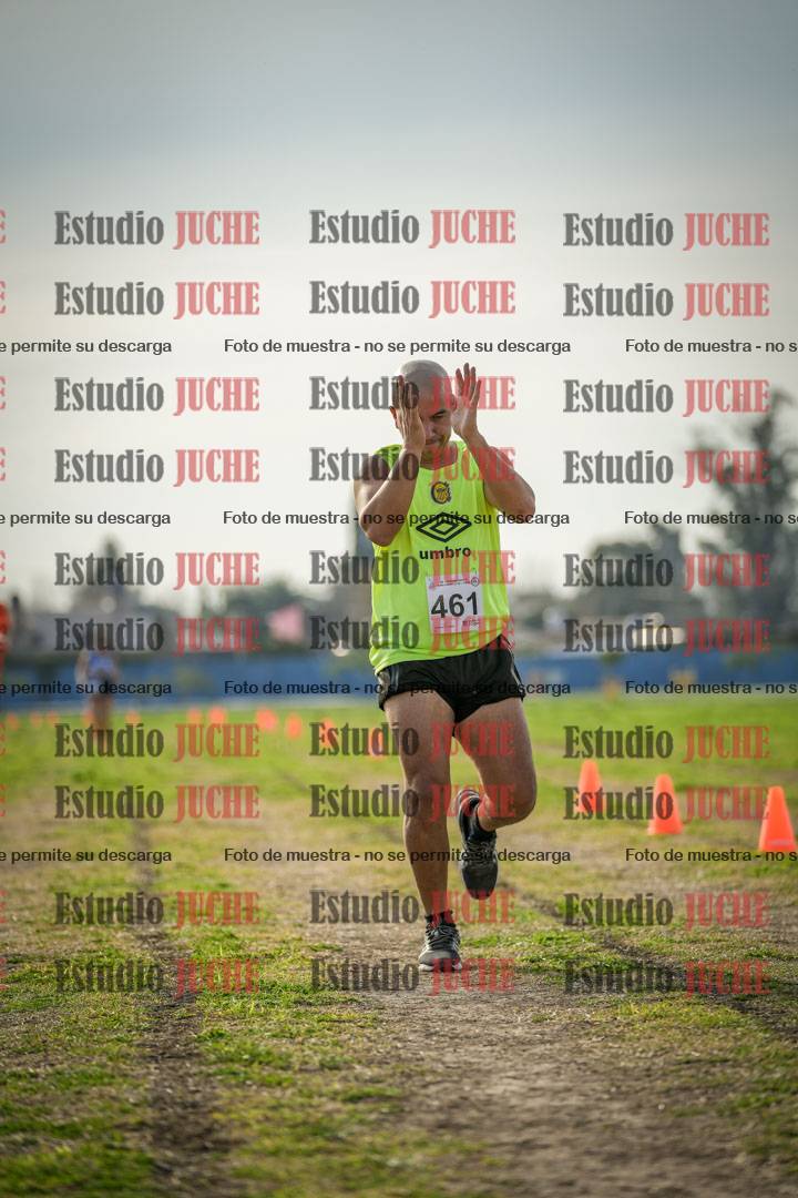 Fotos de la llegada del cross de 6000mts - Running Teams