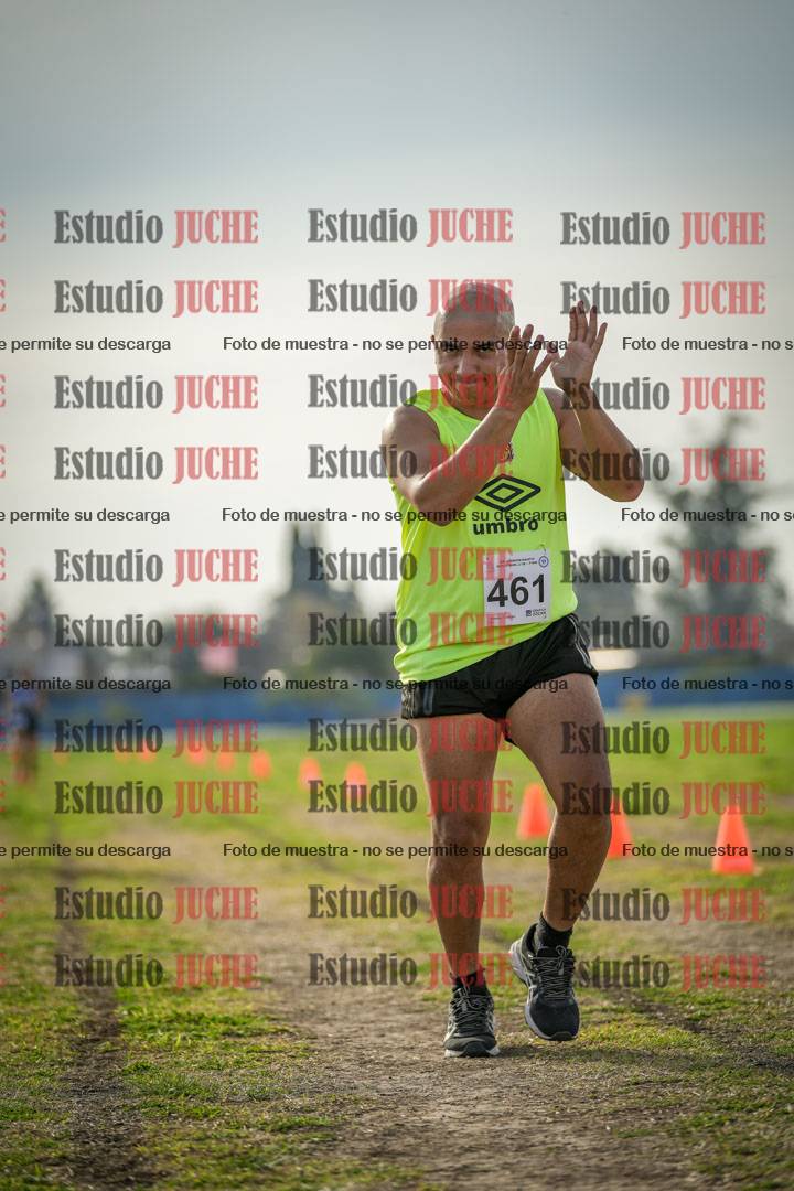 Fotos de la llegada del cross de 6000mts - Running Teams