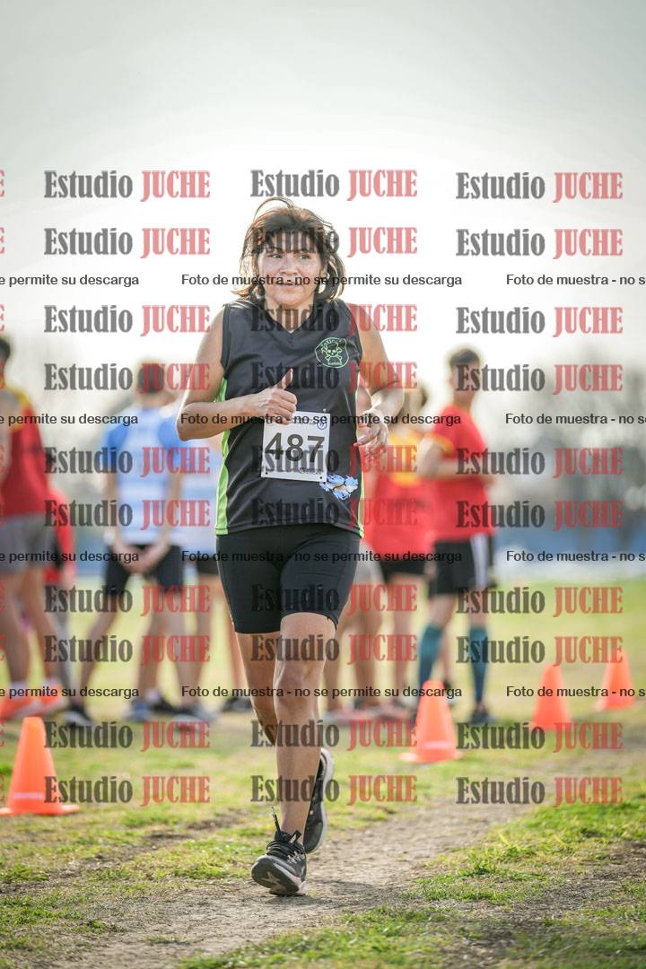 Fotos de la llegada del cross de 6000mts - Running Teams