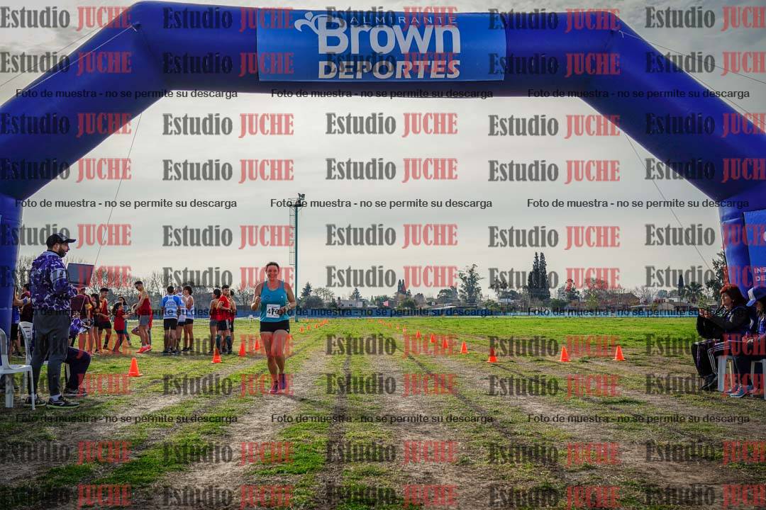 Fotos de la llegada del cross de 6000mts - Running Teams