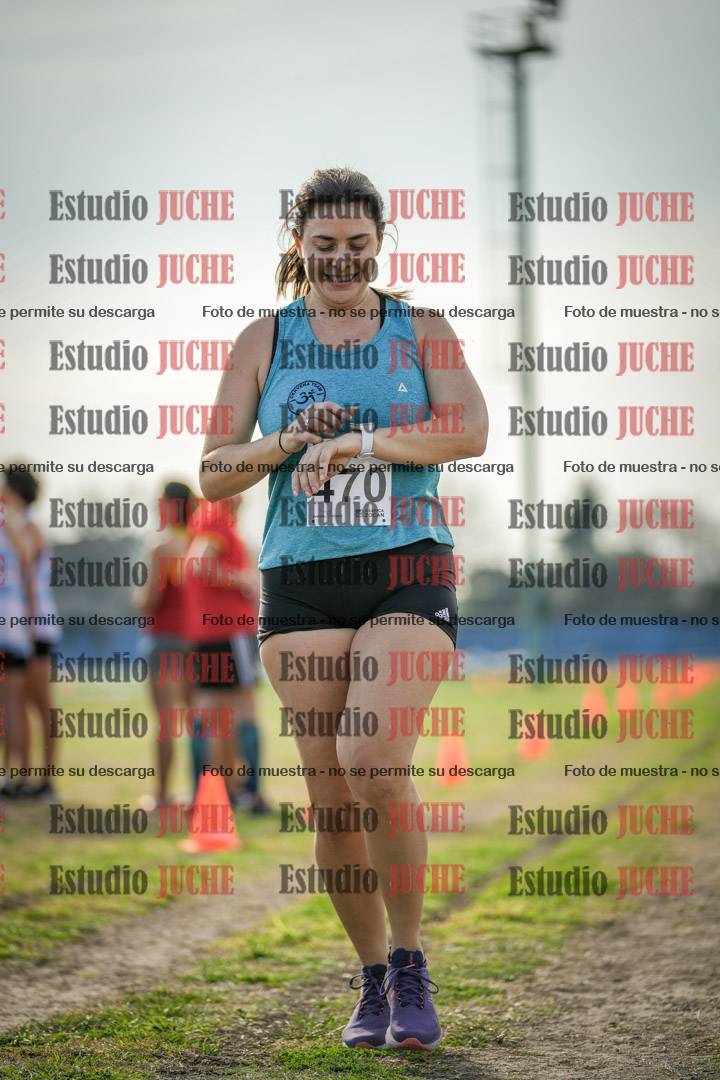 Fotos de la llegada del cross de 6000mts - Running Teams