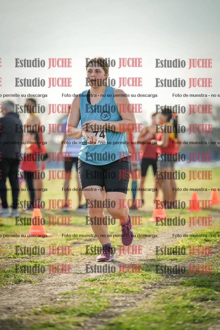 Fotos de la llegada del cross de 6000mts - Running Teams