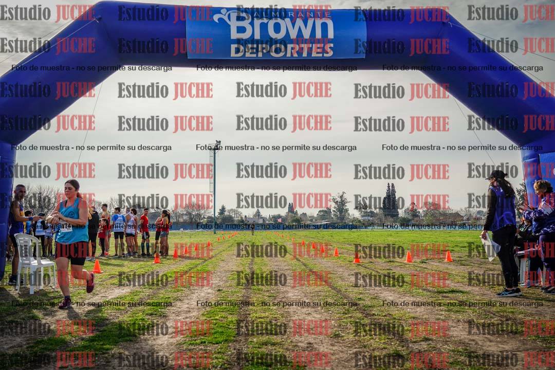 Fotos de la llegada del cross de 6000mts - Running Teams