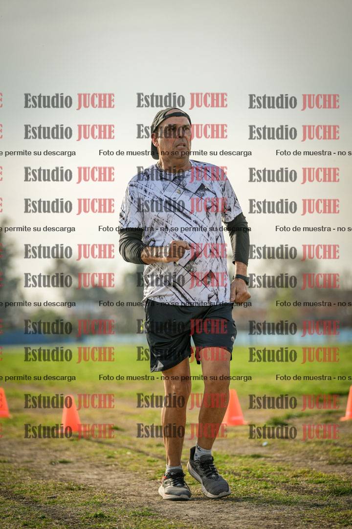 Fotos de la llegada del cross de 6000mts - Running Teams