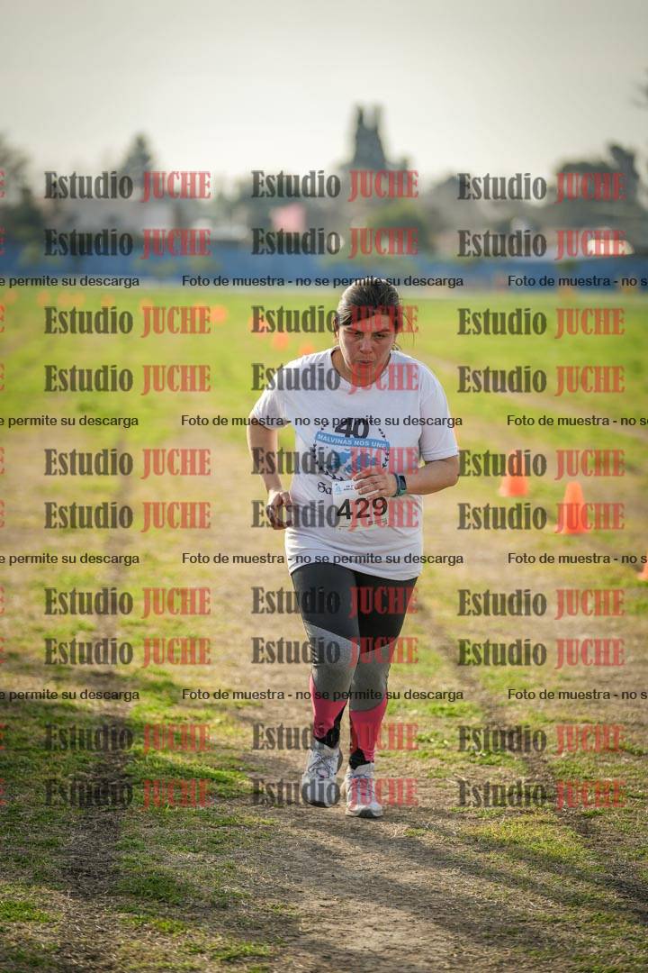 Fotos de la llegada del cross de 6000mts - Running Teams