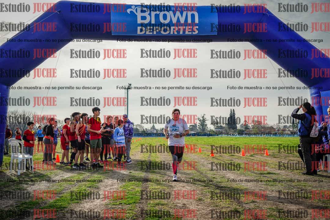 Fotos de la llegada del cross de 6000mts - Running Teams