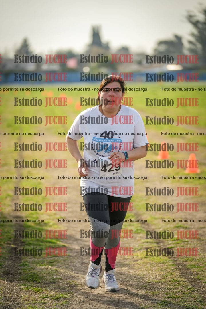 Fotos de la llegada del cross de 6000mts - Running Teams
