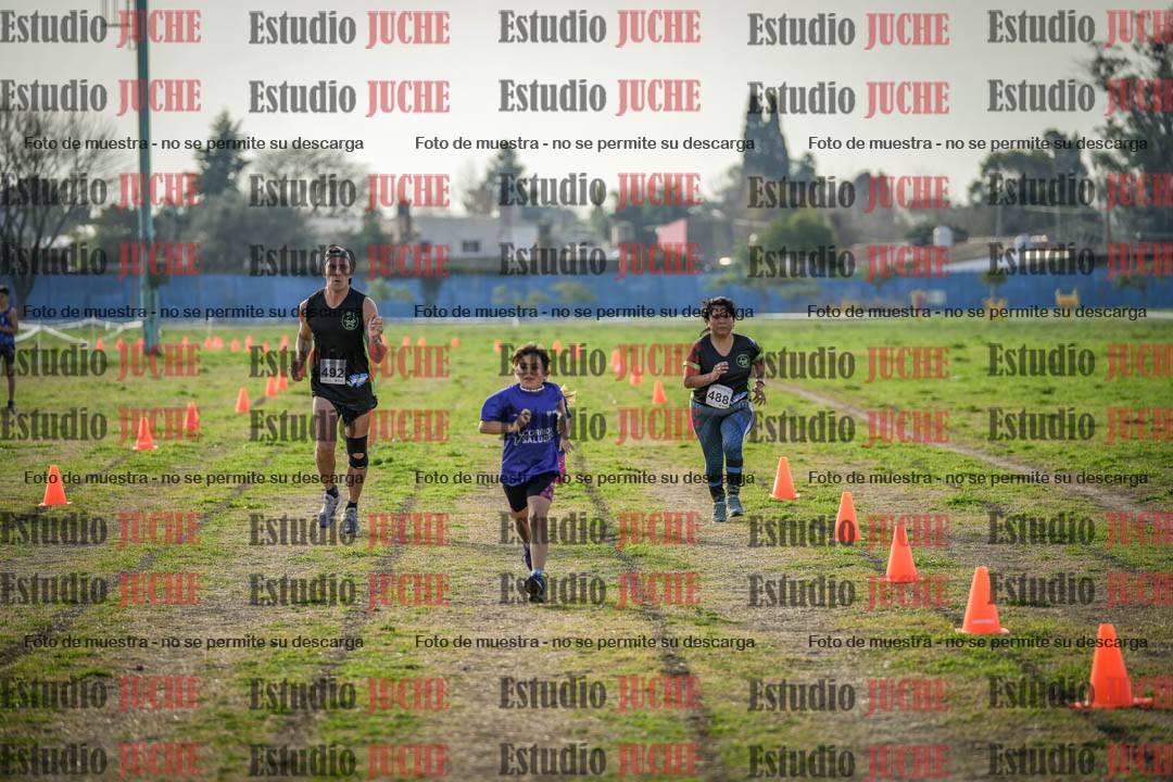 Fotos de la llegada del cross de 6000mts - Running Teams