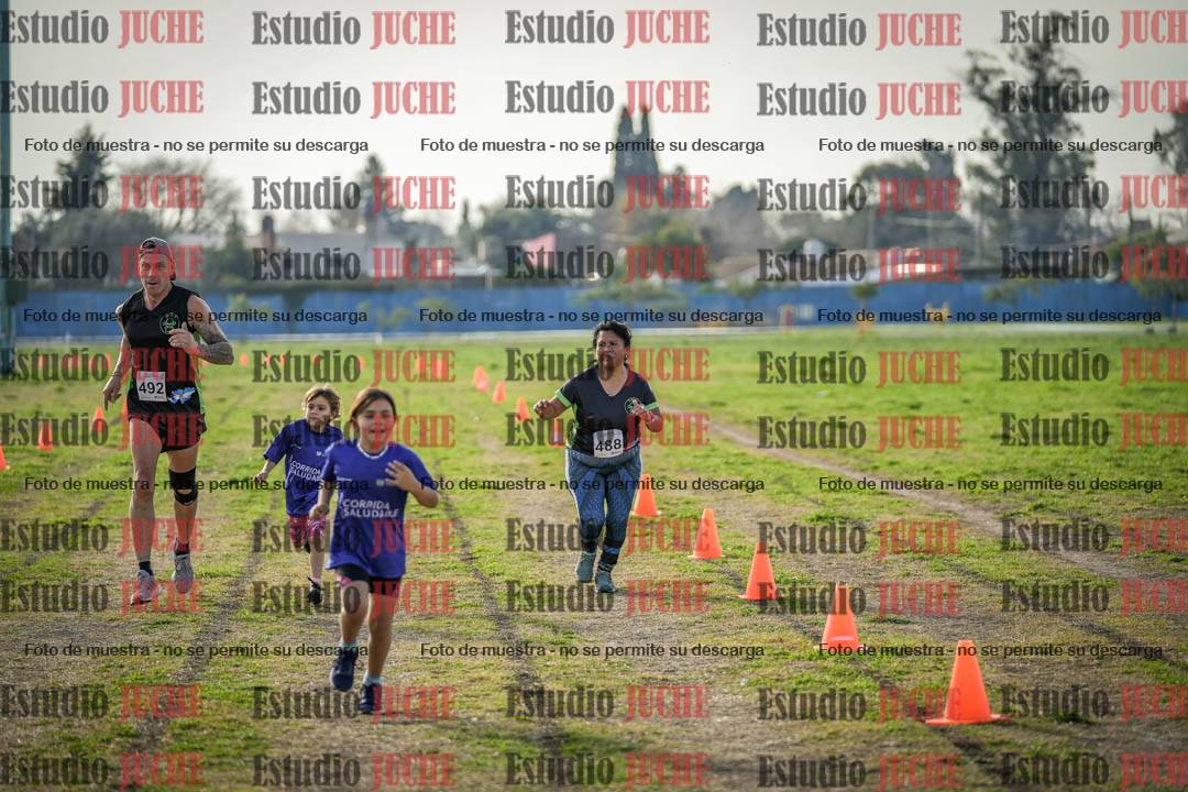 Fotos de la llegada del cross de 6000mts - Running Teams