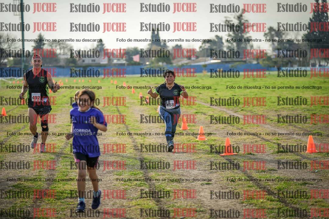 Fotos de la llegada del cross de 6000mts - Running Teams