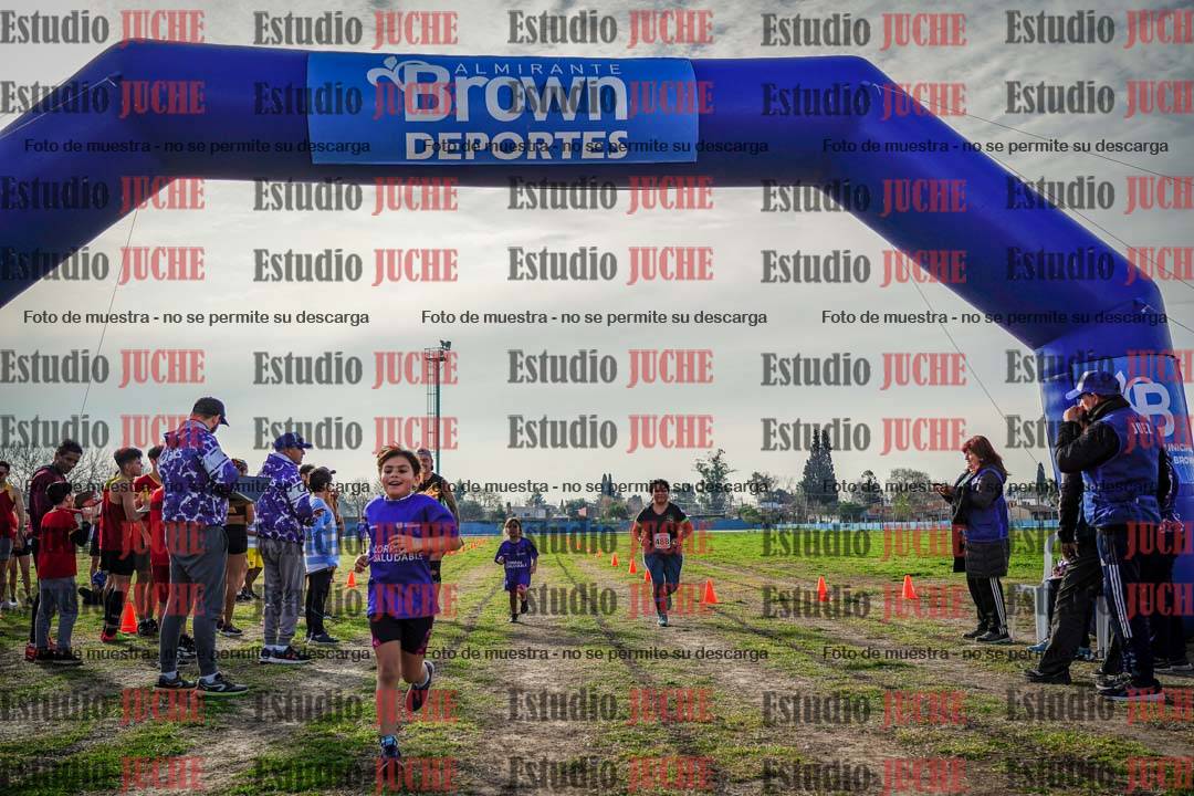 Fotos de la llegada del cross de 6000mts - Running Teams