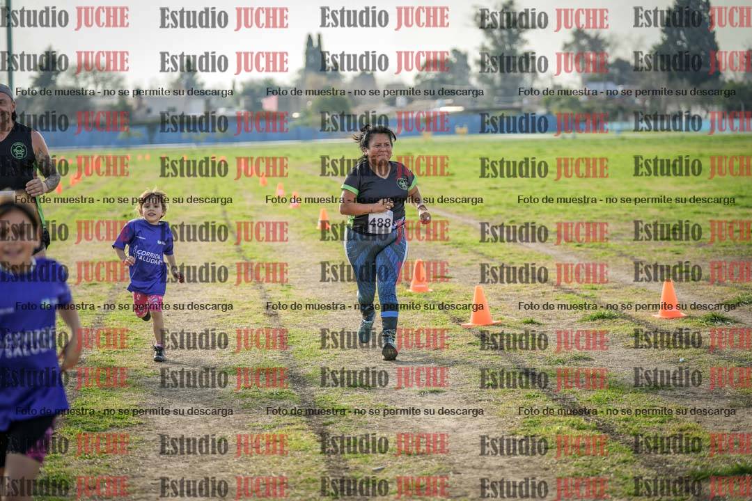 Fotos de la llegada del cross de 6000mts - Running Teams