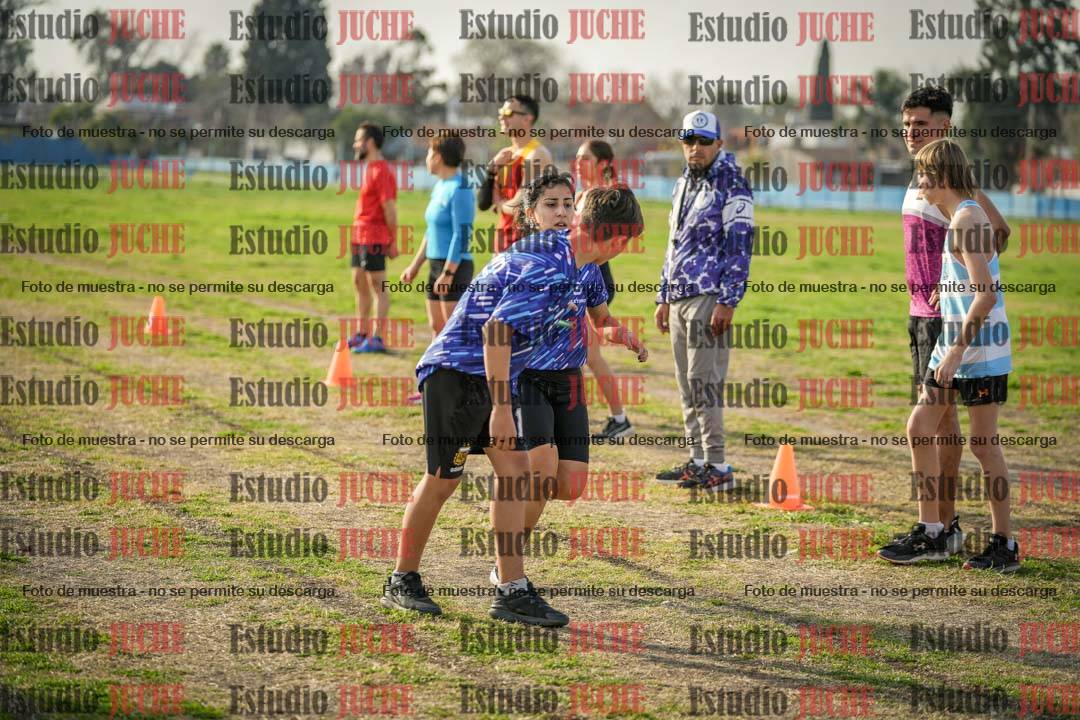 Fotos en el segundo relevo (2000 m de carrera)