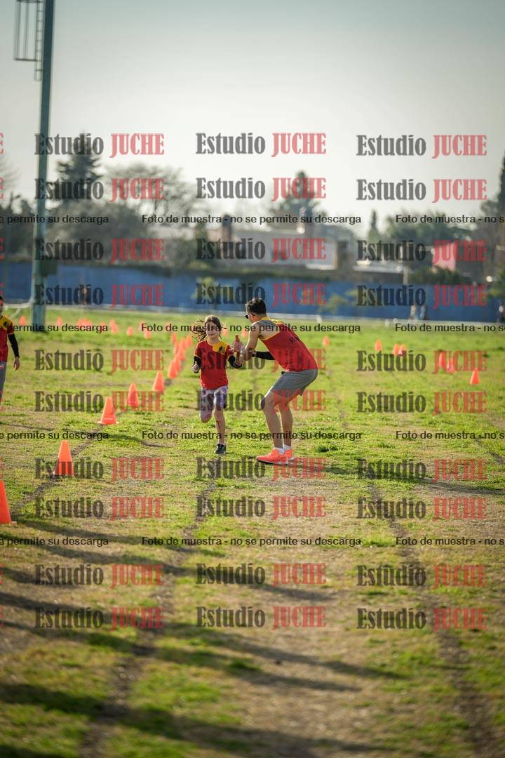 Fotos en el segundo relevo (2000 m de carrera)