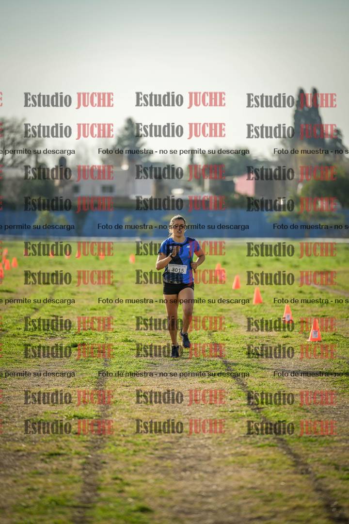 Fotos de la llegada de las postas 4 x 1000 m mixtas