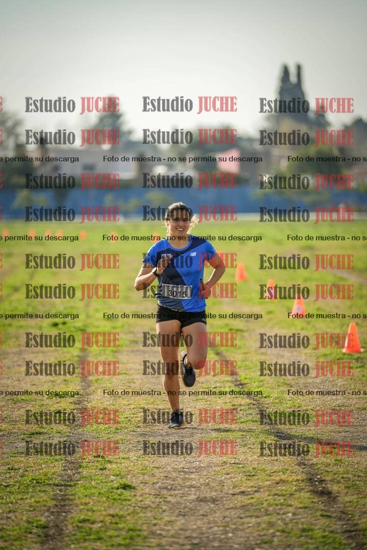 Fotos de la llegada de las postas 4 x 1000 m mixtas