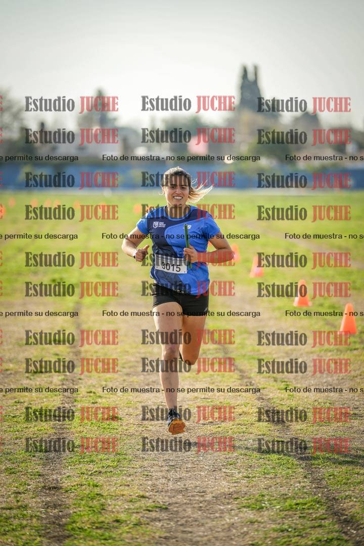 Fotos de la llegada de las postas 4 x 1000 m mixtas