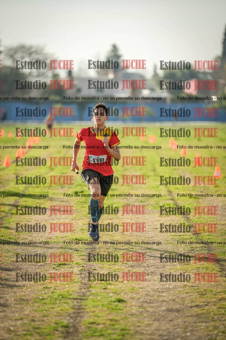 Fotos de la llegada de las postas 4 x 1000 m mixtas