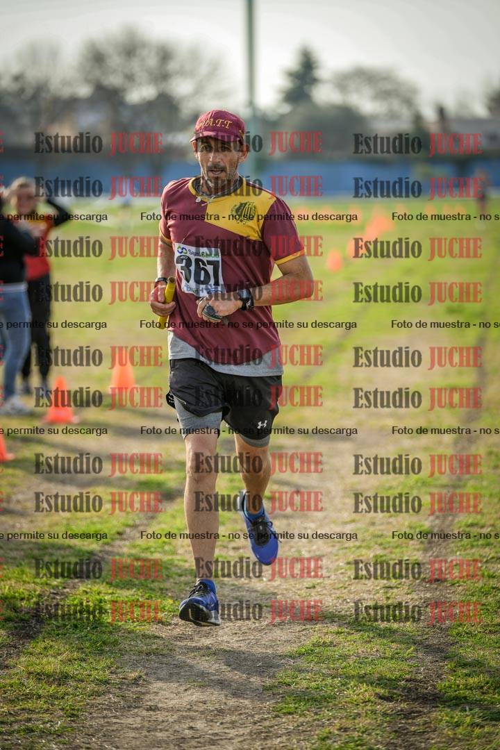Fotos de la llegada de las postas 4 x 1000 m mixtas