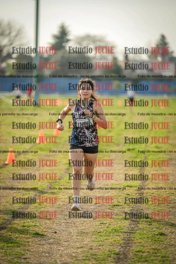 Fotos de la llegada de las postas 4 x 1000 m mixtas