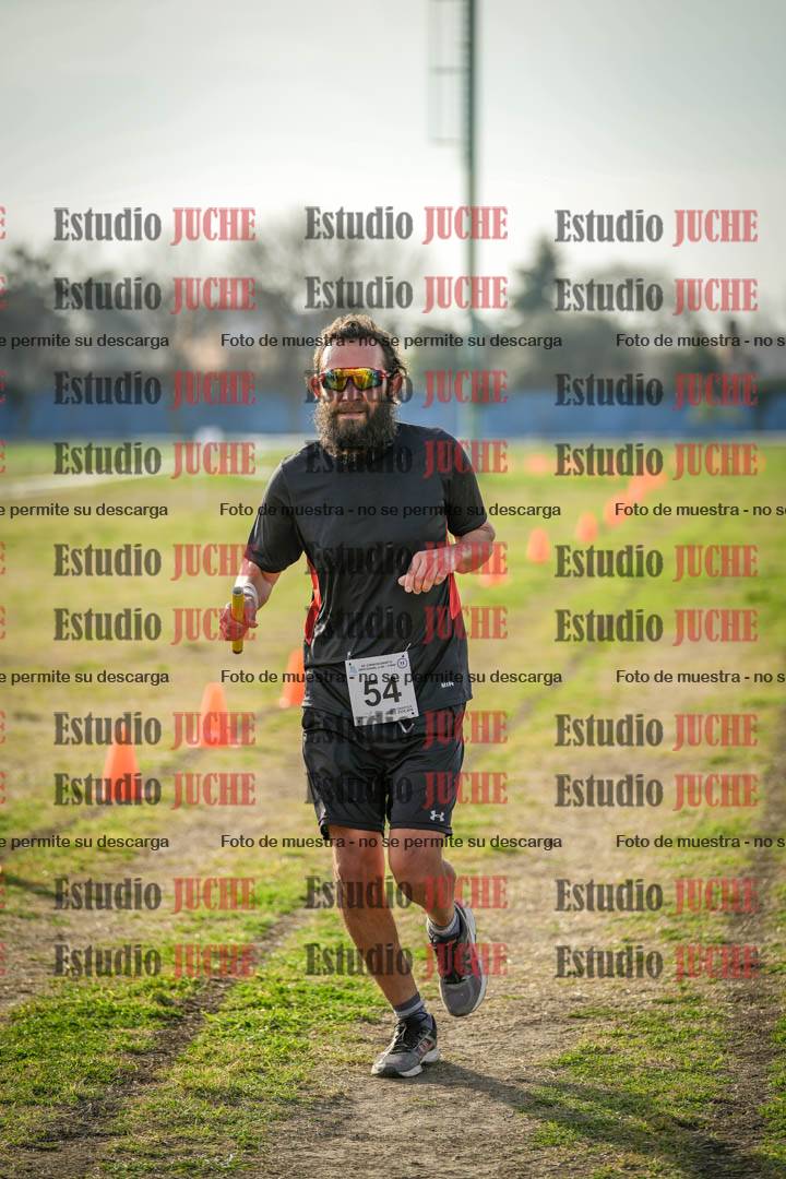 Fotos de la llegada de las postas 4 x 1000 m mixtas