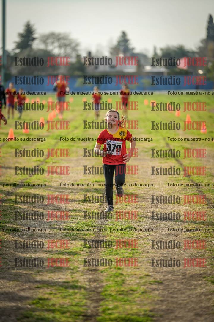 Fotos de la llegada de las postas 4 x 1000 m mixtas