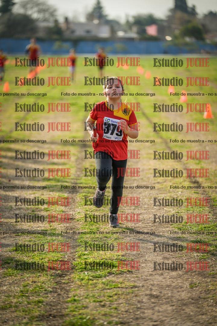 Fotos de la llegada de las postas 4 x 1000 m mixtas