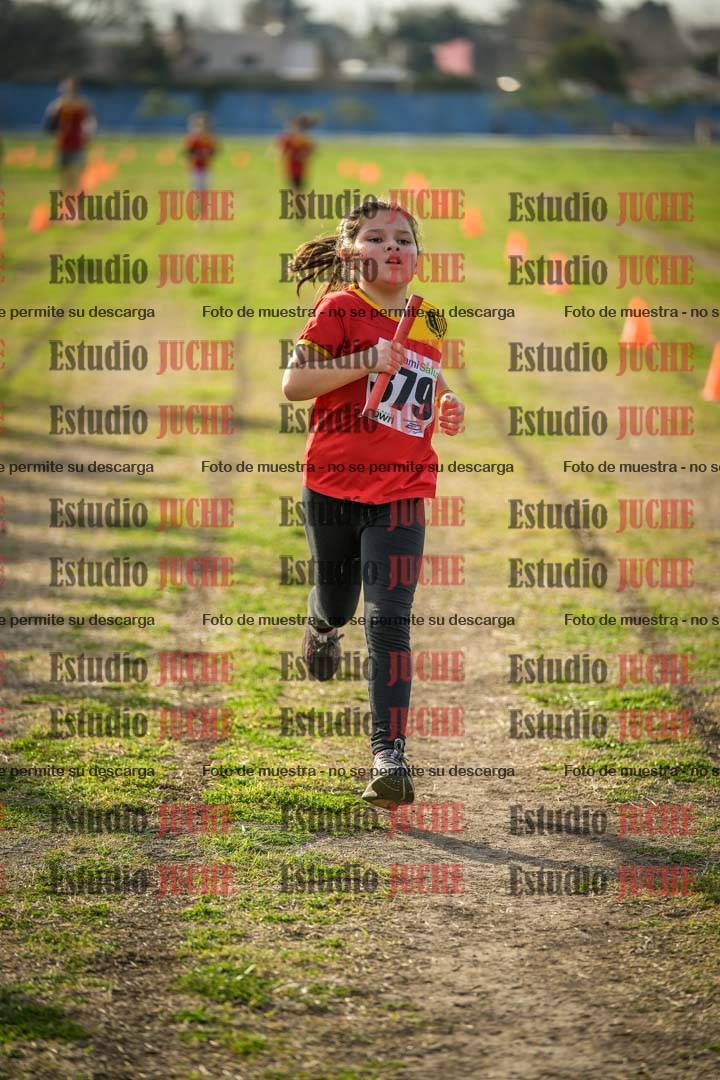 Fotos de la llegada de las postas 4 x 1000 m mixtas