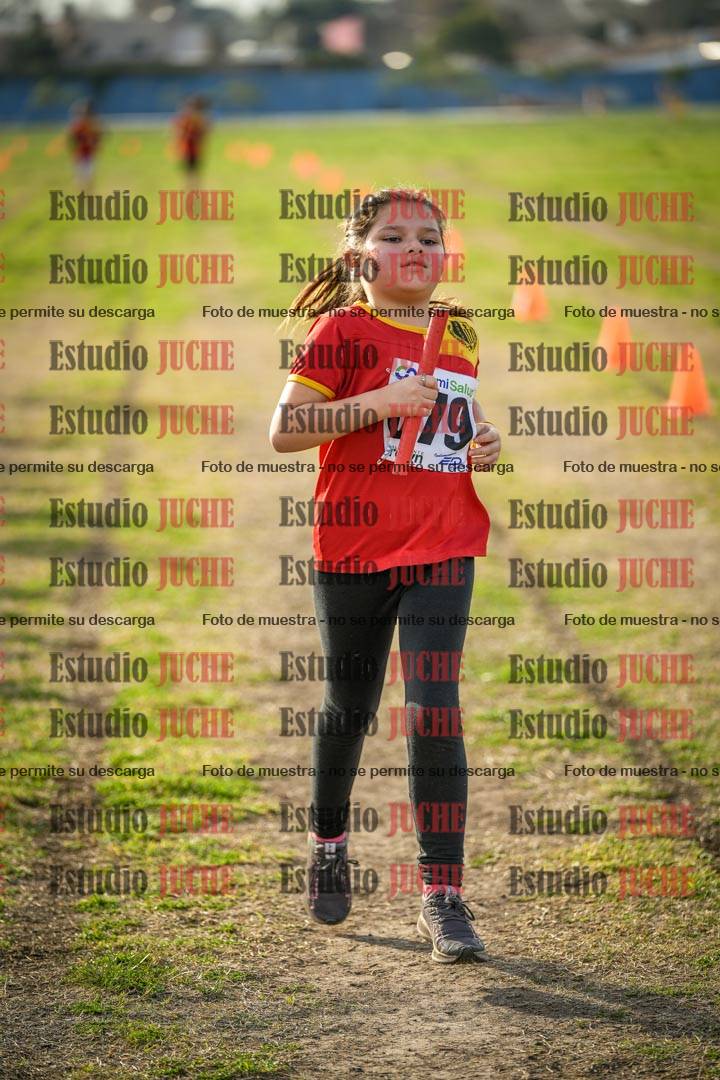 Fotos de la llegada de las postas 4 x 1000 m mixtas
