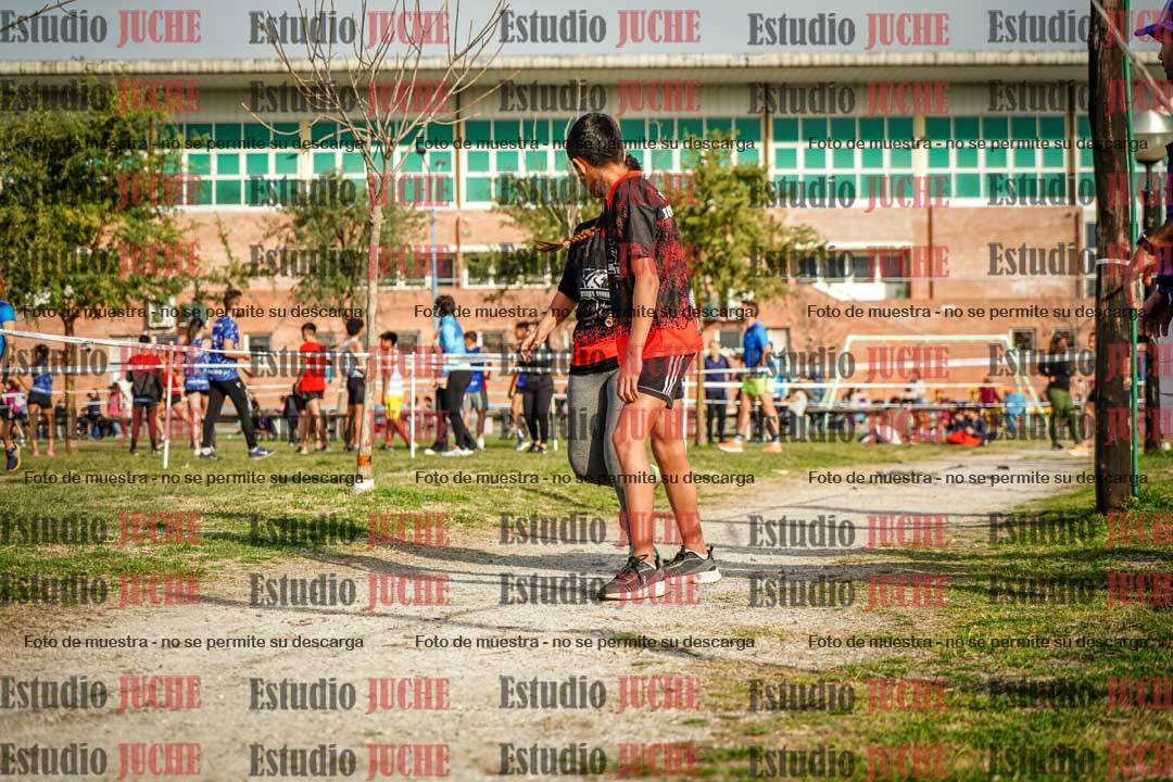 Fotos en el primer relevo (1000 m de carrera)