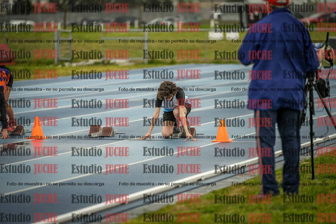 Fotos de los 80 m con vallas de mujeres - U16