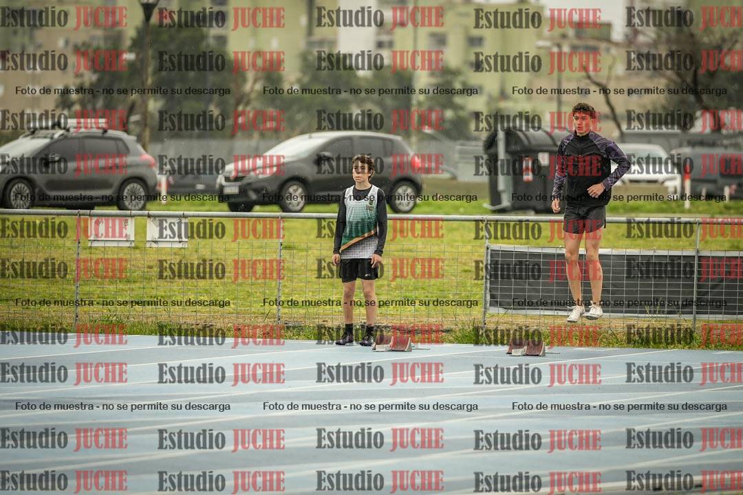 Fotos de los 110 m con vallas de varones - U16