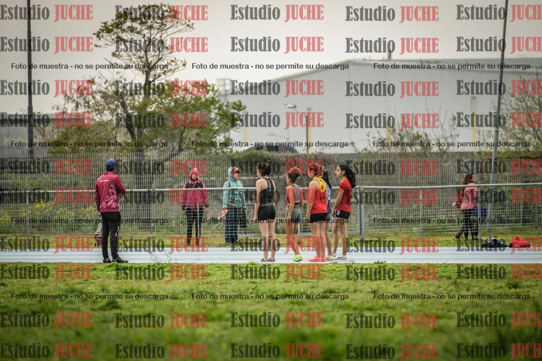 Fotos de los 600 m llanos de mujeres - U16