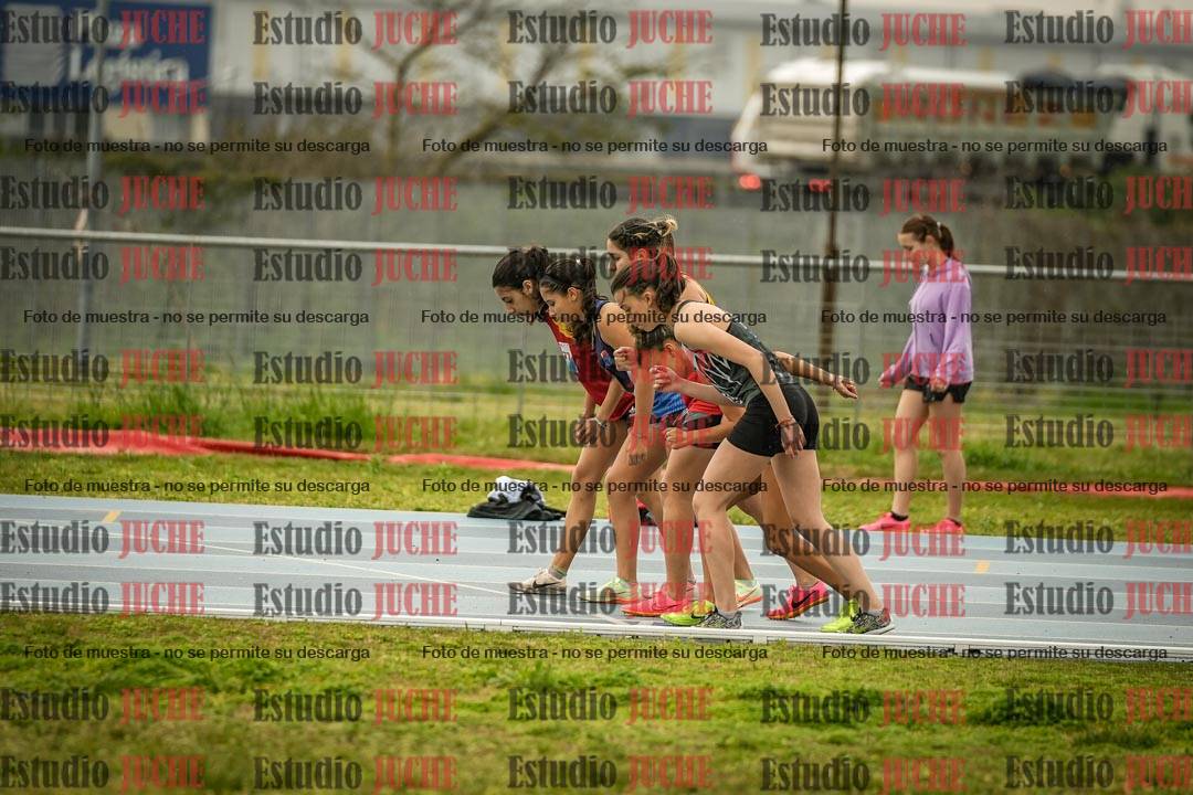 Fotos de los 600 m llanos de mujeres - U16