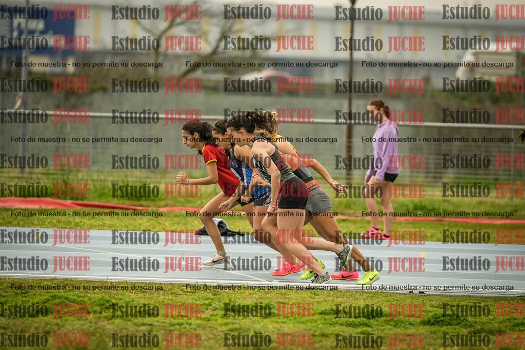 Fotos de los 600 m llanos de mujeres - U16