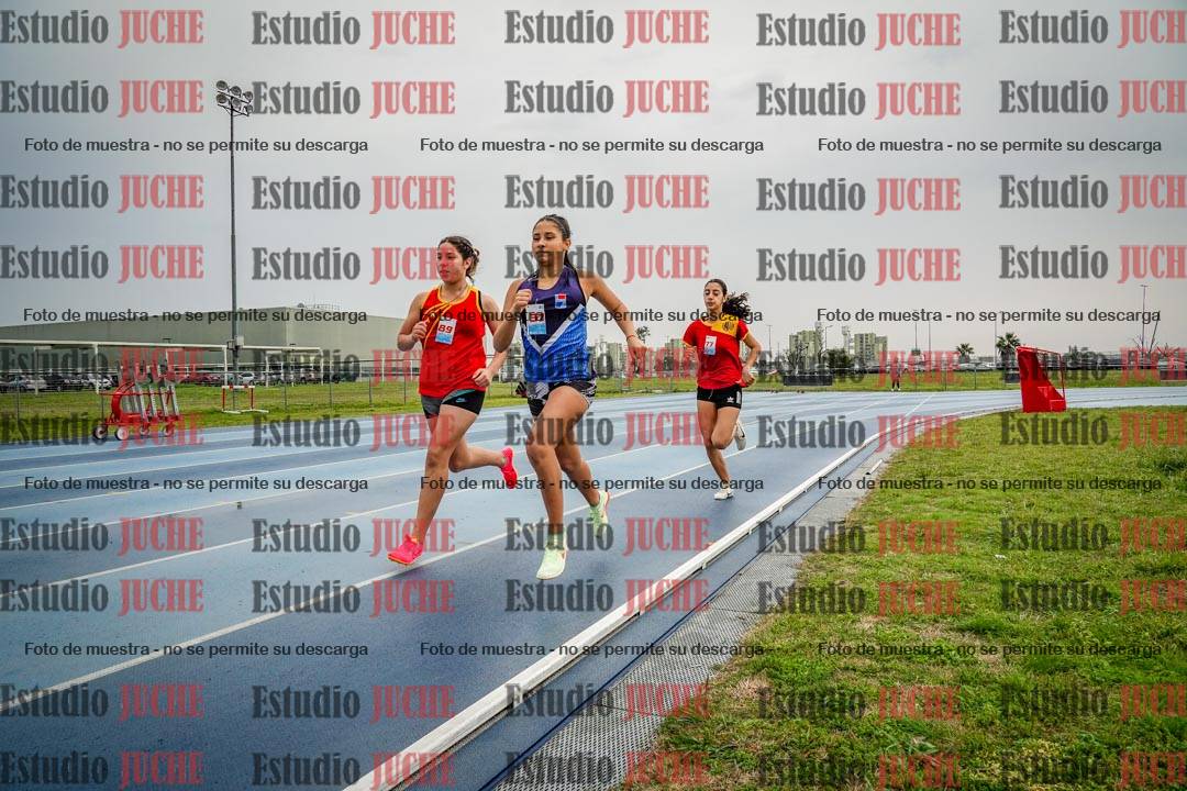Fotos de los 600 m llanos de mujeres - U16