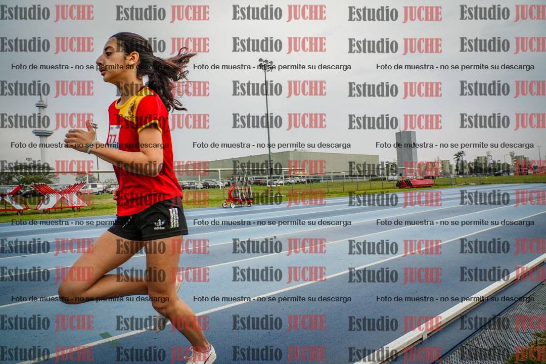 Fotos de los 600 m llanos de mujeres - U16