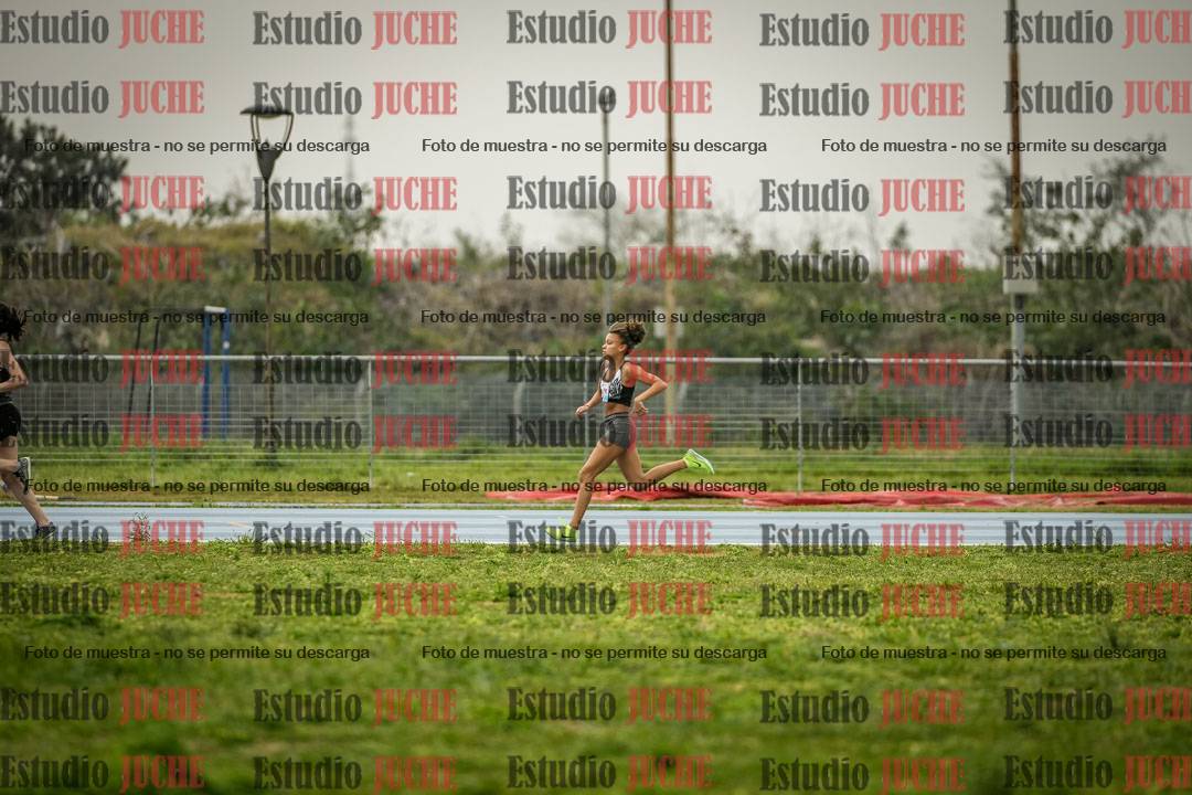 Fotos de los 600 m llanos de mujeres - U16