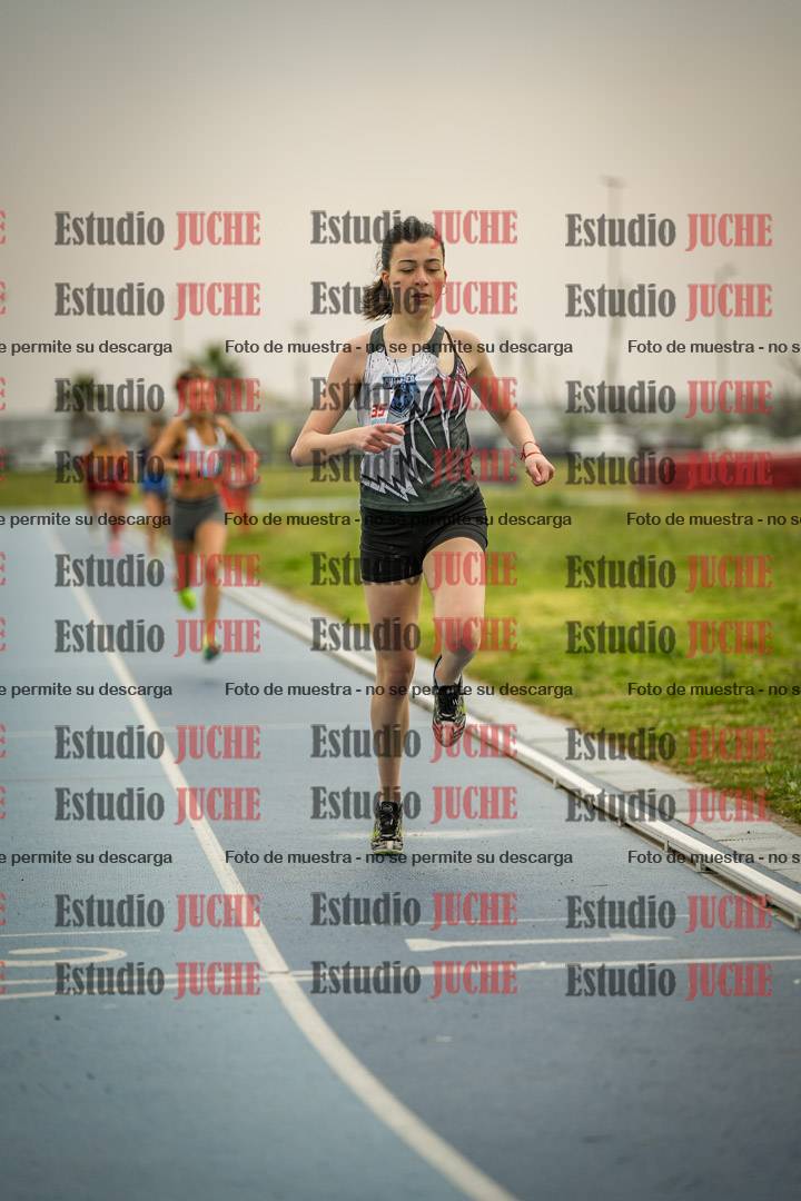 Fotos de los 600 m llanos de mujeres - U16