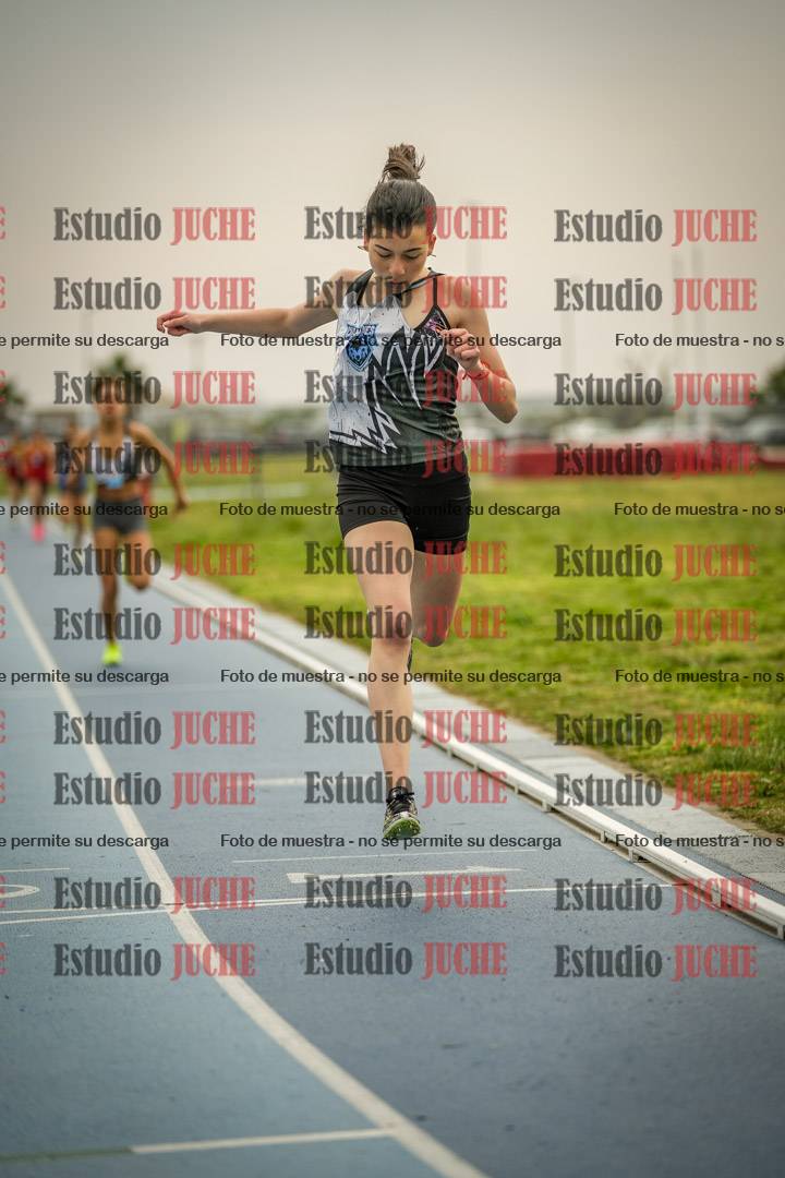 Fotos de los 600 m llanos de mujeres - U16