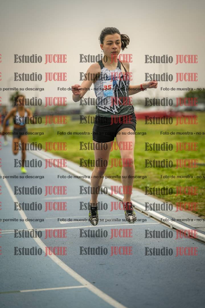 Fotos de los 600 m llanos de mujeres - U16