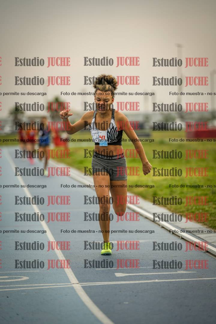 Fotos de los 600 m llanos de mujeres - U16