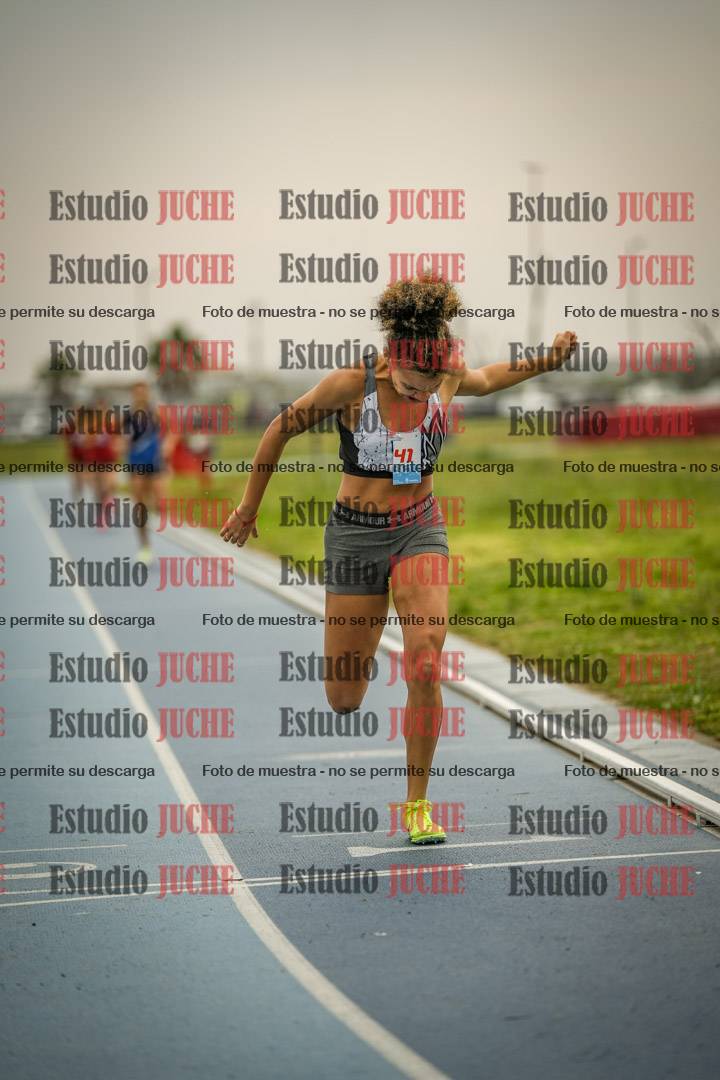 Fotos de los 600 m llanos de mujeres - U16