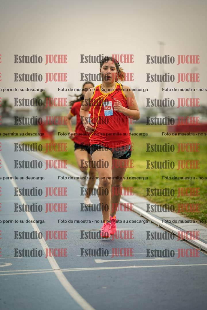 Fotos de los 600 m llanos de mujeres - U16