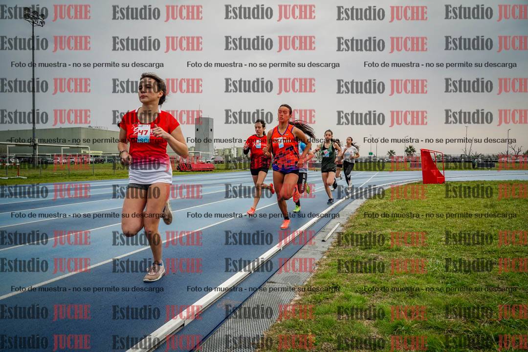 Fotos de los 600 m llanos de mujeres - U16